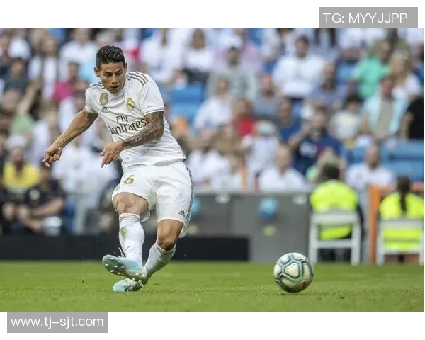 皇马足球20号球星现状分析及其未来发展潜力探讨